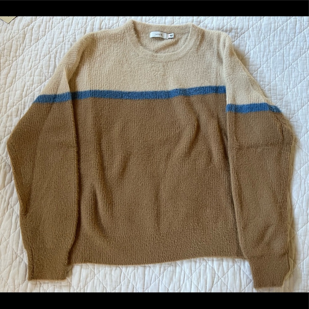 NWOT Lush Sweater, size M